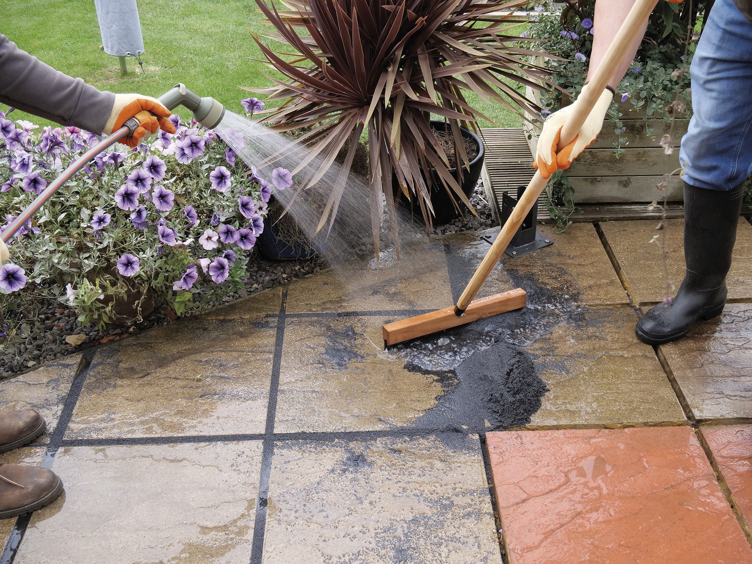 Patio Grout with GftK Technology